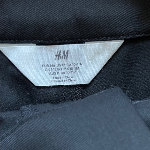 H&M Elegant Black Trousers - Picture 2 of 2